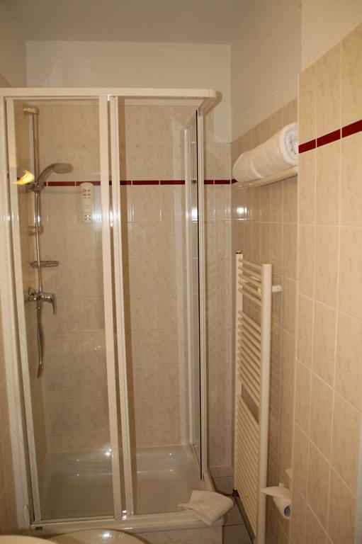 Hotel Am Rugard Bergen Auf Rugen Quarto foto
